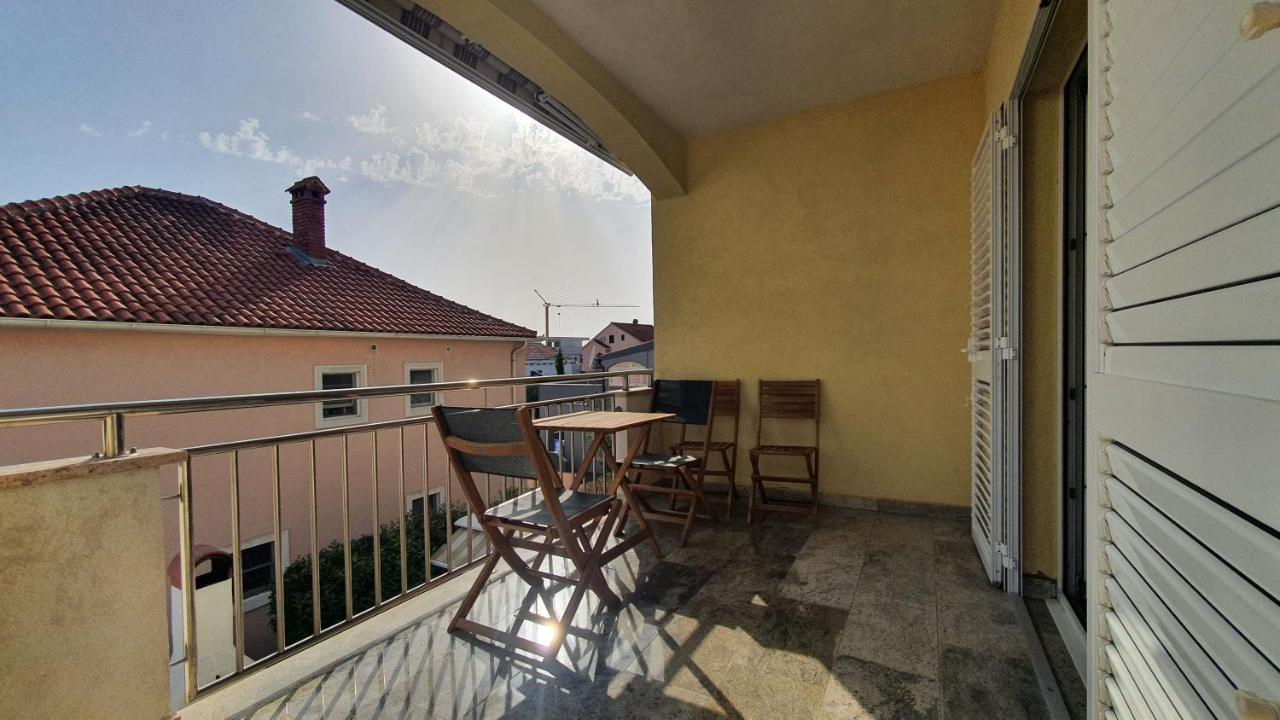 Apartments Renato ザダル エクステリア 写真